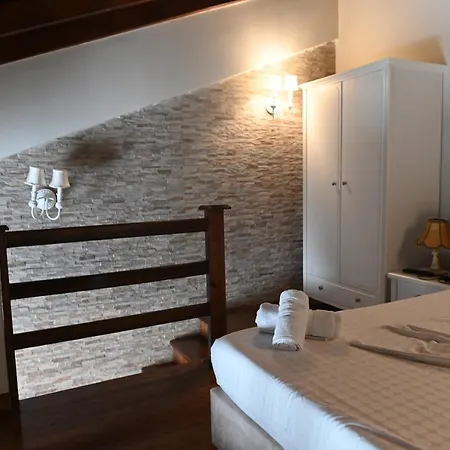 Onufri Hotel 4*