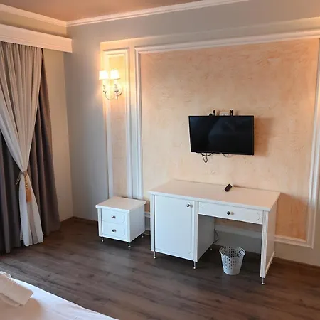 Hotel Onufri Golem (Tirana)