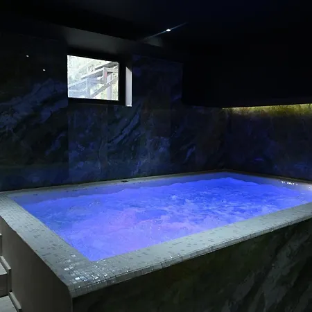 Onufri Hotel 4*