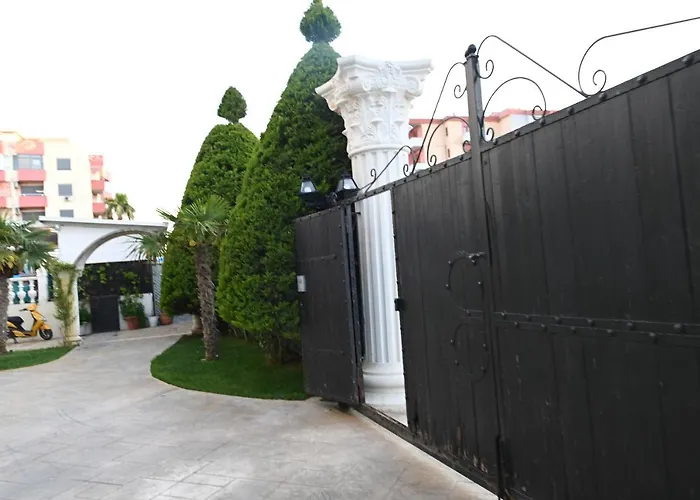 Onufri 4* Golem (Tirana)