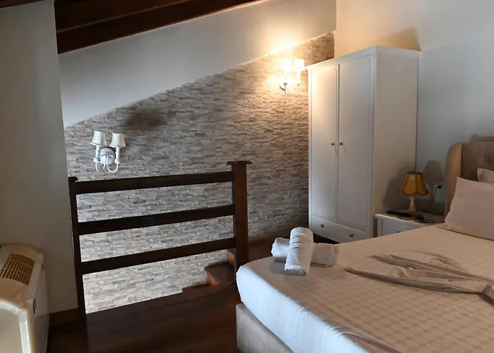 Onufri Hotel 4*