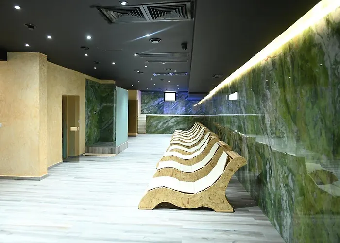 Onufri 4* Golem (Tirana)