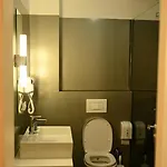호텔 Onufri 4*