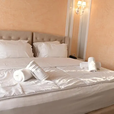 Onufri 4* Golem (Tirana)