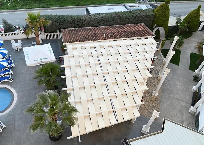 Onufri Golem (Tirana)